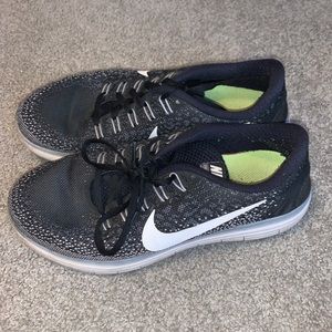 Nike Black Sneakers